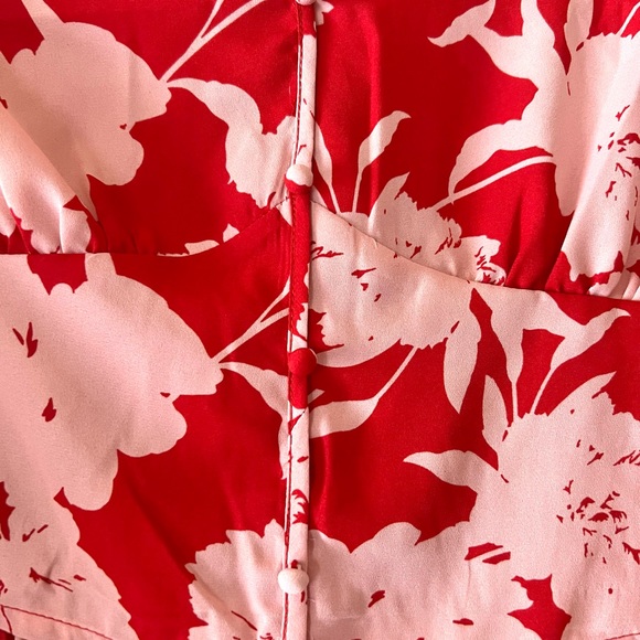 Sienna Sky Red & Pink V-Neck Crop Shirt - Picture 6 of 7